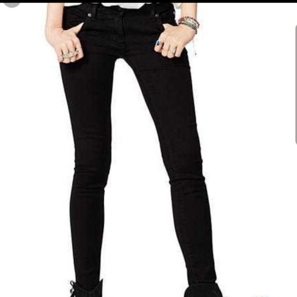 Ralph Lauren crop skinny Jean's. Nwt.